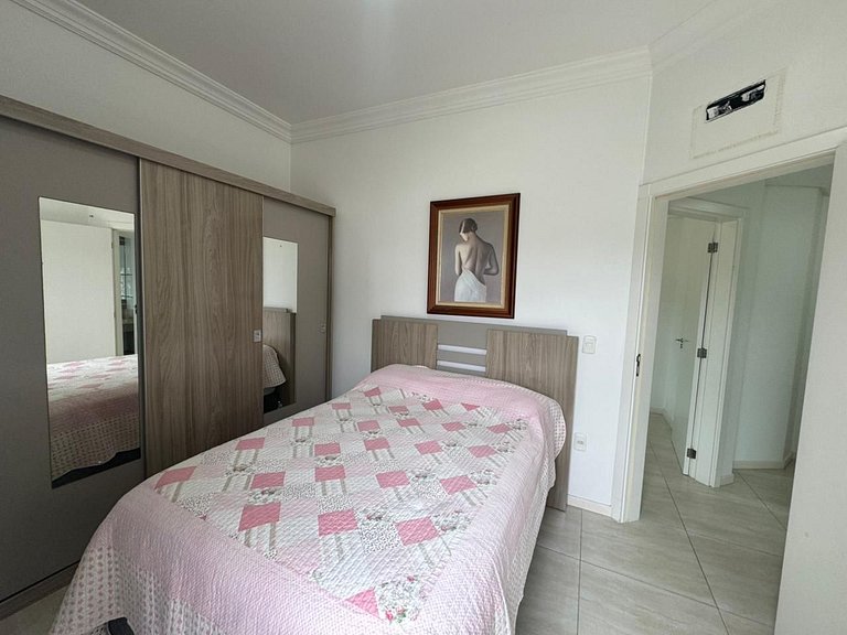 A20 - RAVENNA 402 - Apartamento 03 dormitórios em Bombas