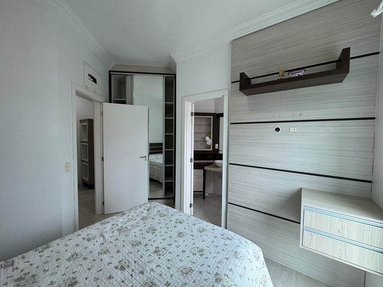 A20 - RAVENNA 402 - Apartamento 03 dormitórios em Bombas