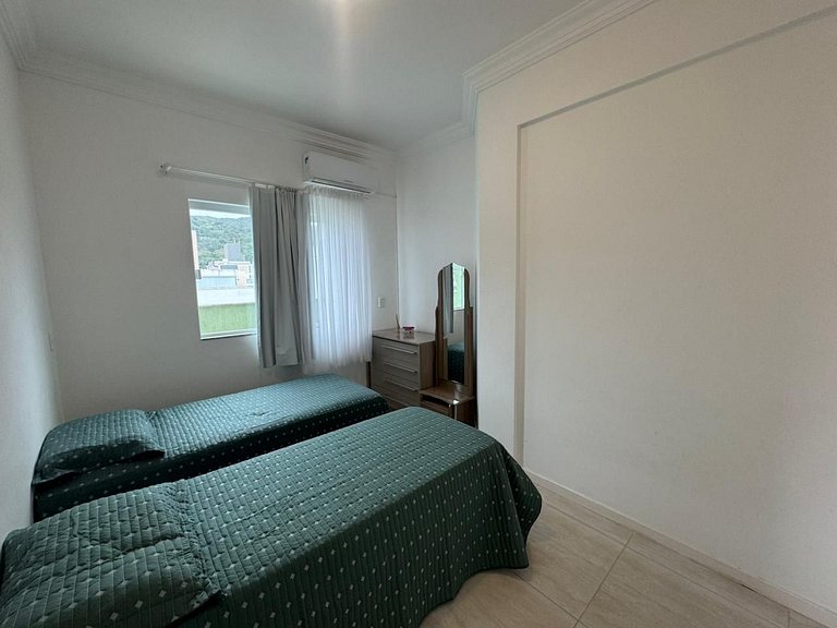 A20 - RAVENNA 402 - Apartamento 03 dormitórios em Bombas