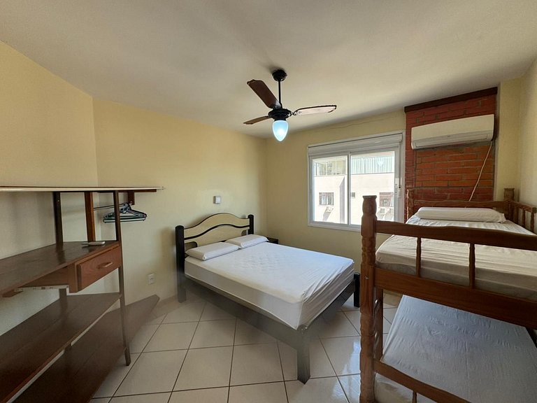 B31- Apartamento de 02 dormitórios no centro com vista