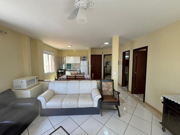 B31- Apartamento de 02 dormitórios no centro com vista