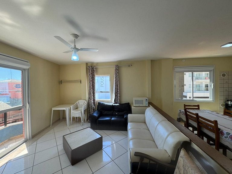 B31- Apartamento de 02 dormitórios no centro com vista