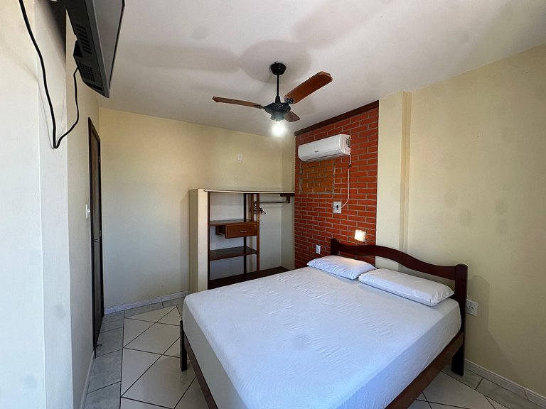 B21- Apartamento com 02 dormitórios com vista Mar