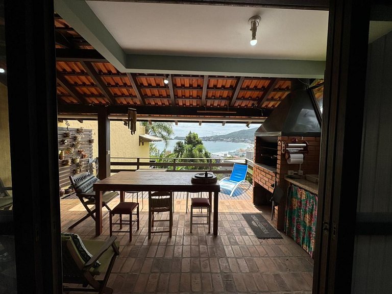 A14 - Casa com vista panorâmica no centro