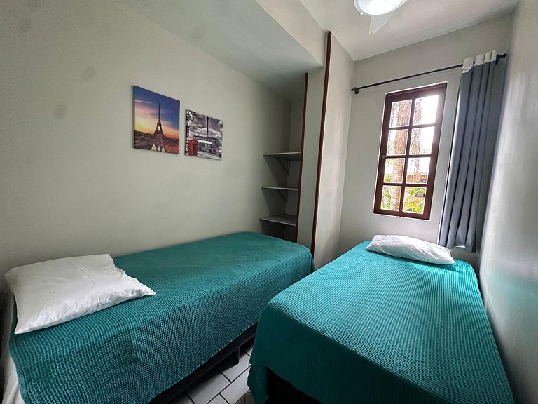 Apartamento de 02 dormitórios bem localizado na praia do Cen