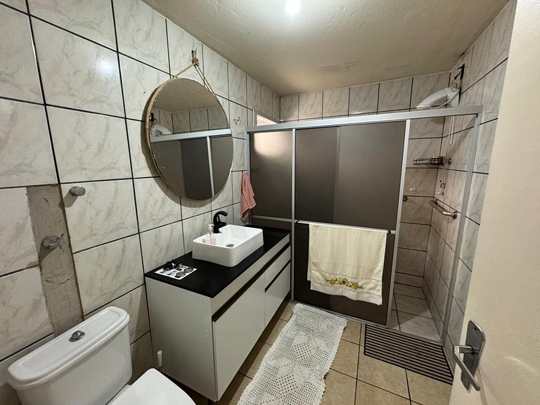 Casa com 03 dormitórios na praia de Zimbros