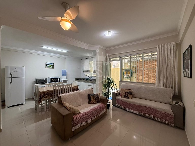 A71 - Apartamento de 02 dormitórios  para 6 pessoas