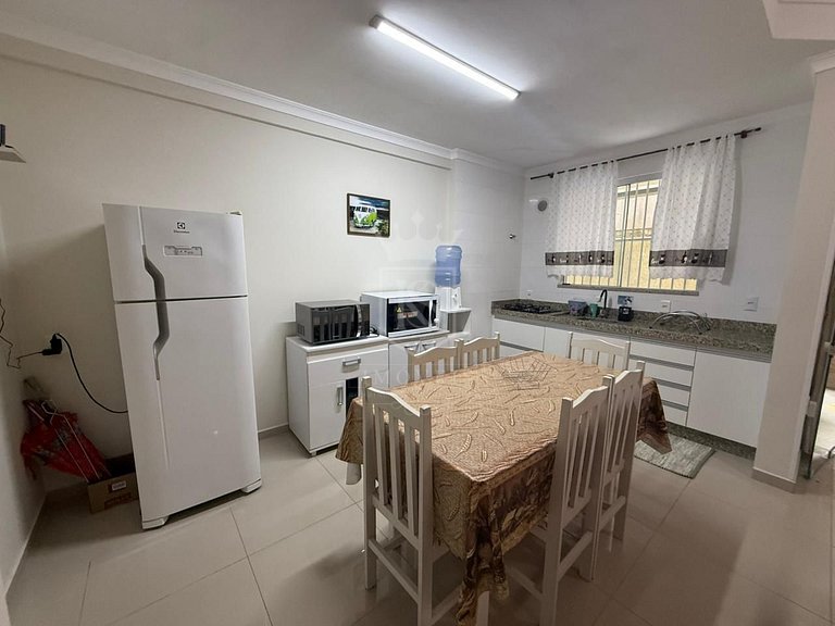 A71 - Apartamento de 02 dormitórios  para 6 pessoas