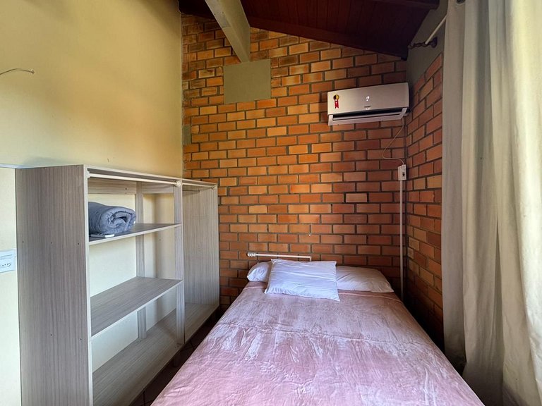 B01- Casa com piscina para até 10 pessoas no centro