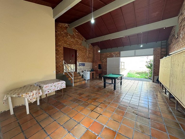 B01- Casa com piscina para até 10 pessoas no centro