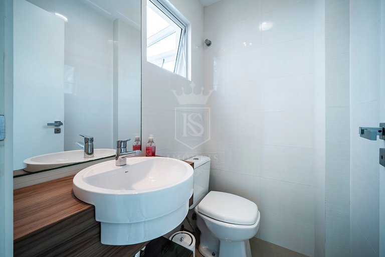 Cobertura duplex 3 suítes e Jacuzzi!