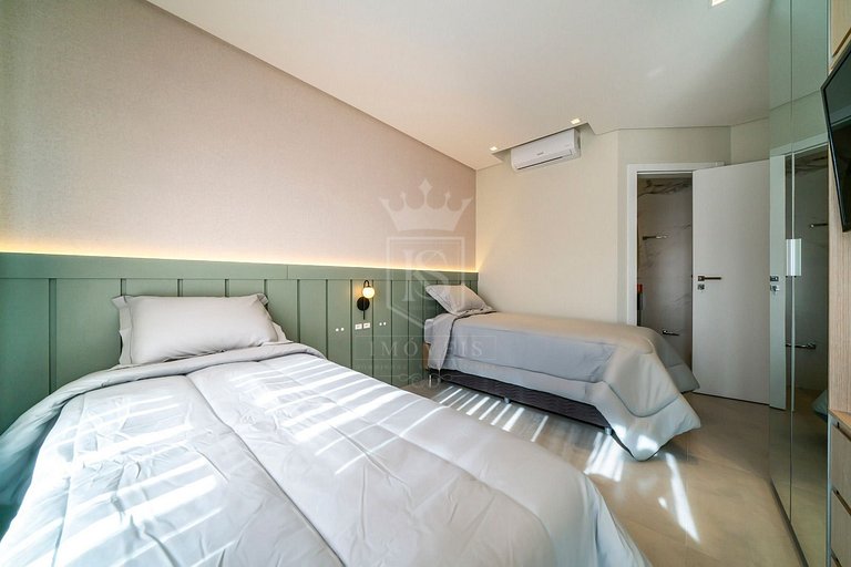 A68 - Cobertura 03 dormitórios em Mariscal