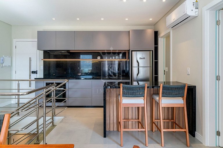 A68 - Cobertura 03 dormitórios em Mariscal