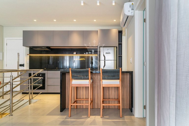 A68 - Cobertura 03 dormitórios em Mariscal