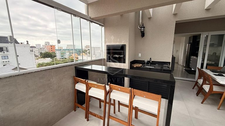 A22 - Apartamento duplex com 3 suítes em Mariscal