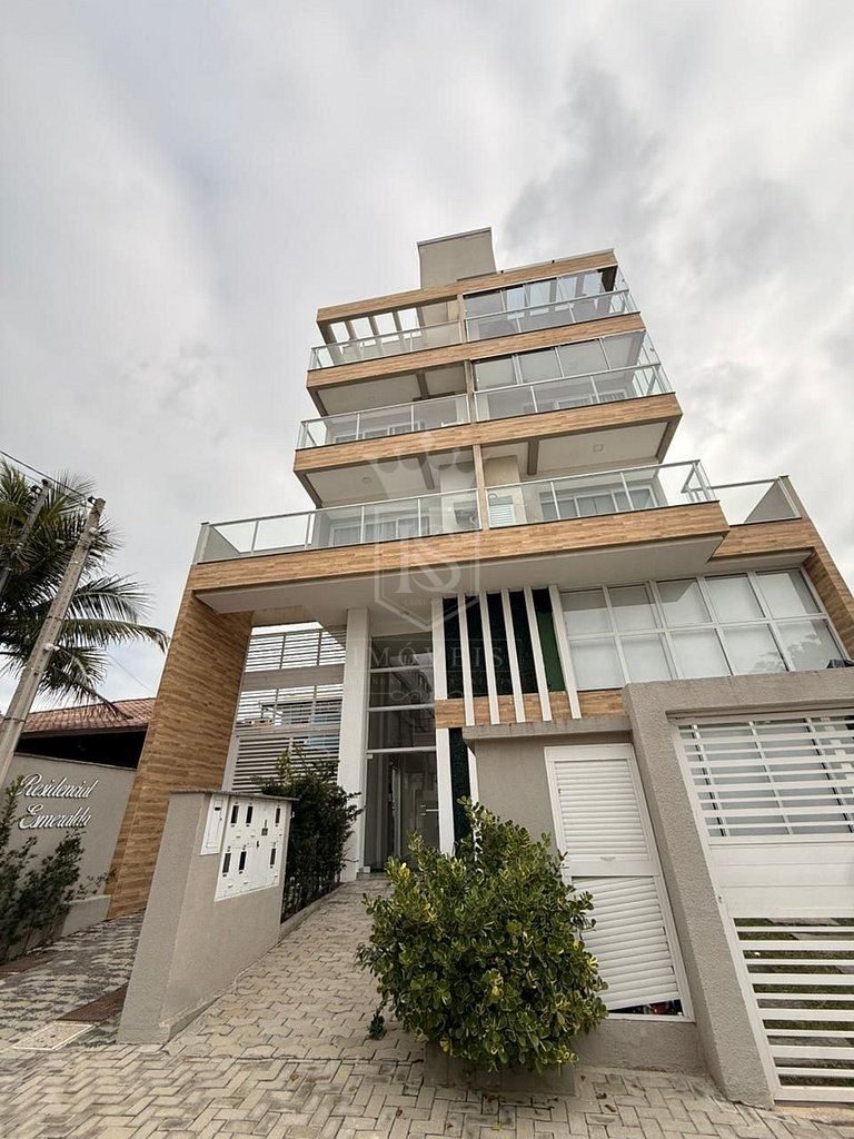 A22 - Apartamento duplex com 3 suítes em Mariscal