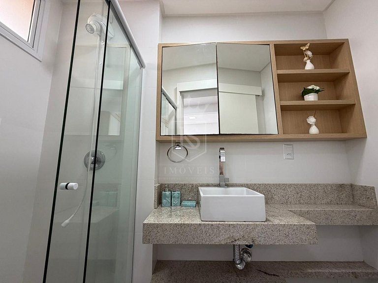 A22 - Apartamento duplex com 3 suítes em Mariscal