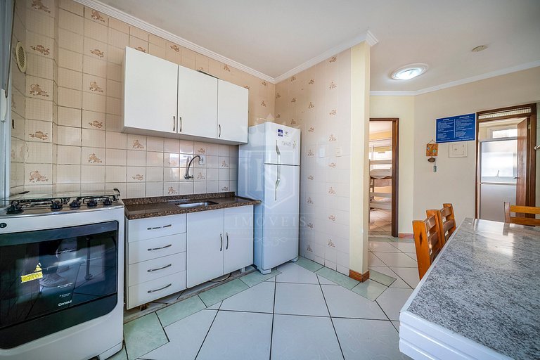 B11- Apartamento com 02 dormitórios no centro