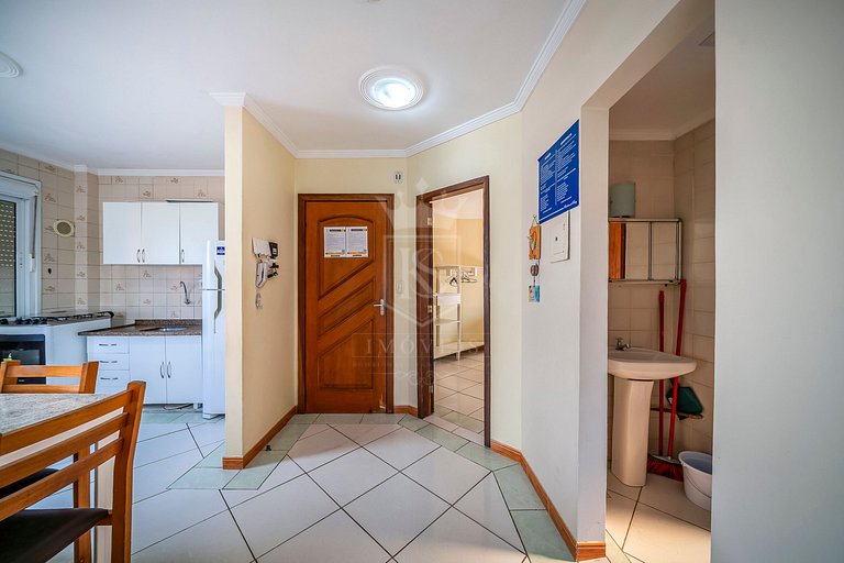 B11- Apartamento com 02 dormitórios no centro