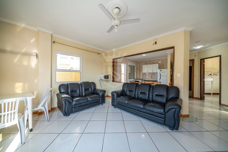 B11- Apartamento com 02 dormitórios no centro