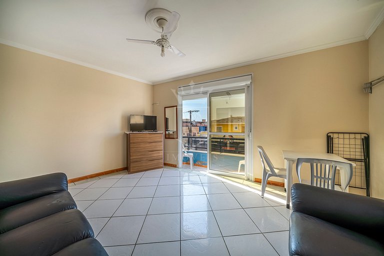 B11- Apartamento com 02 dormitórios no centro