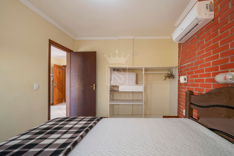 B11- Apartamento com 02 dormitórios no centro