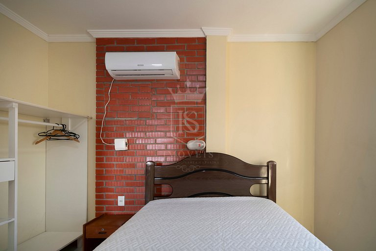 B11- Apartamento com 02 dormitórios no centro