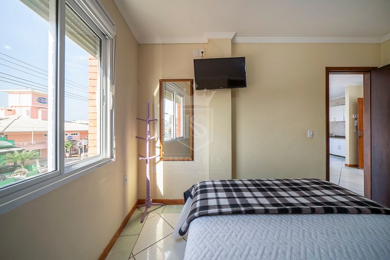 B11- Apartamento com 02 dormitórios no centro