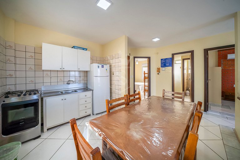 B21- Apartamento com 02 dormitórios com vista Mar