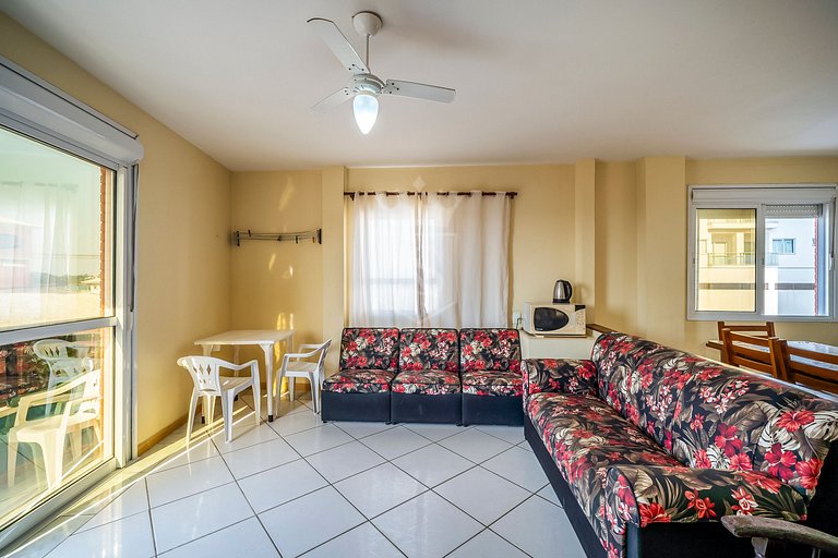 B21- Apartamento com 02 dormitórios com vista Mar