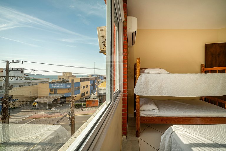 B21- Apartamento com 02 dormitórios com vista Mar