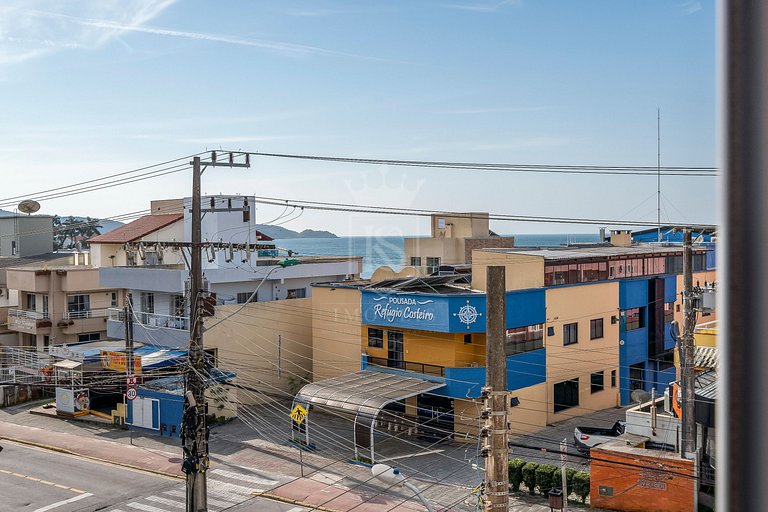 B21- Apartamento com 02 dormitórios com vista Mar