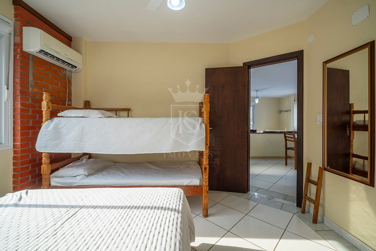 B21- Apartamento com 02 dormitórios com vista Mar