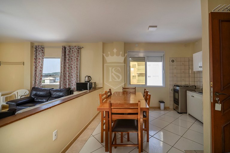 B31- Apartamento 02 dormitórios no centro com vista mar
