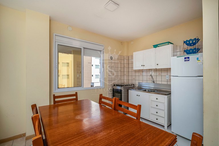 B31- Apartamento 02 dormitórios no centro com vista mar