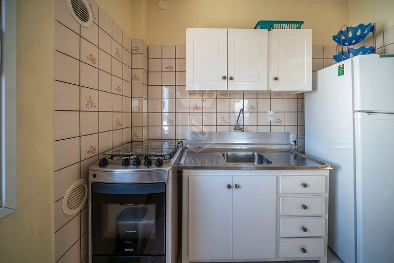 B31- Apartamento 02 dormitórios no centro com vista mar
