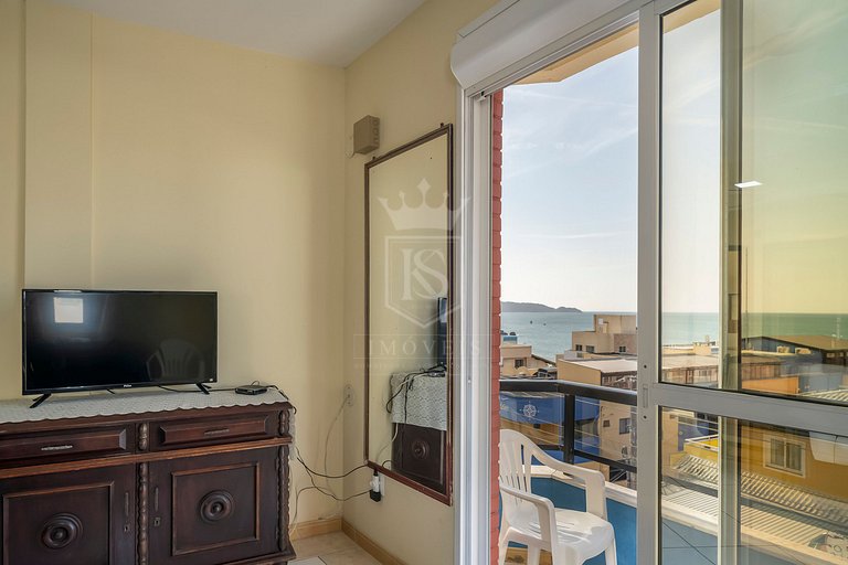 B31- Apartamento 02 dormitórios no centro com vista mar