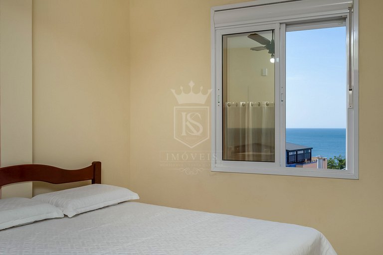 B31- Apartamento 02 dormitórios no centro com vista mar