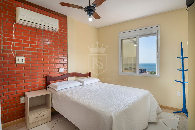 B31- Apartamento 02 dormitórios no centro com vista mar