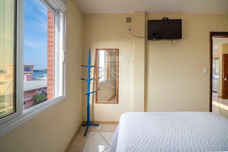 B31- Apartamento 02 dormitórios no centro com vista mar