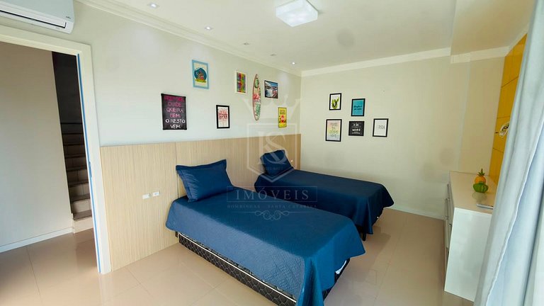 A24 - Apartamento para 8 pessoas em Canto Grande