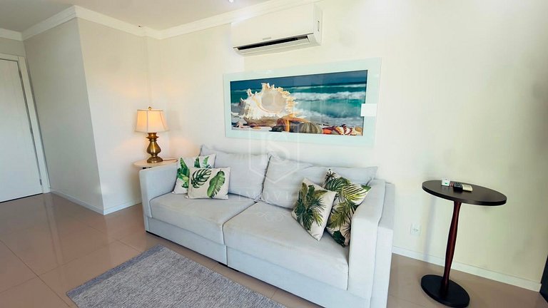 A24 - Apartamento para 8 pessoas em Canto Grande