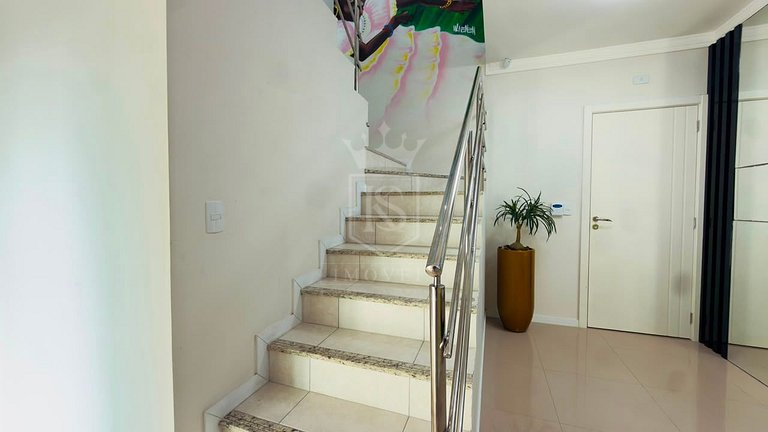 A24 - Apartamento para 8 pessoas em Canto Grande