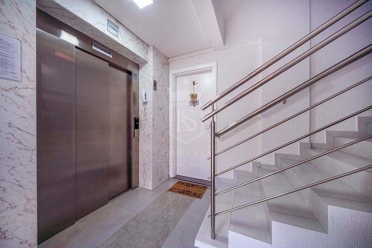 A22 - Apartamento duplex com 3 suítes em Mariscal