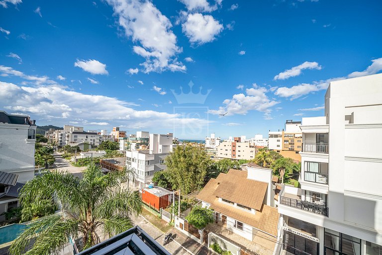 A22 - Apartamento duplex com 3 suítes em Mariscal