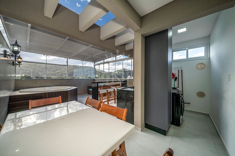 A22 - Apartamento duplex com 3 suítes em Mariscal