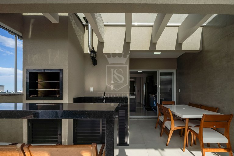 A22 - Apartamento duplex com 3 suítes em Mariscal