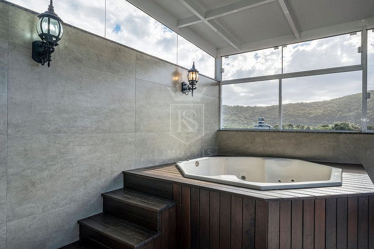 A22 - Apartamento duplex com 3 suítes em Mariscal