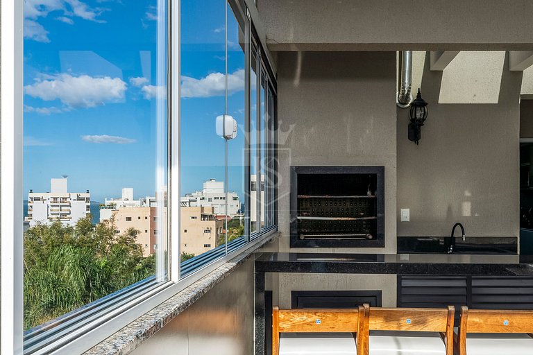 A22 - Apartamento duplex com 3 suítes em Mariscal