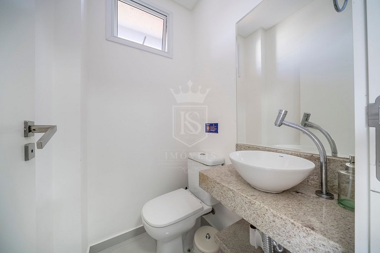 A22 - Apartamento duplex com 3 suítes em Mariscal